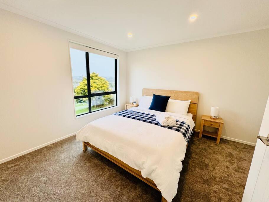 Henderson - 4-Bedrooms Home Auckland Exterior photo